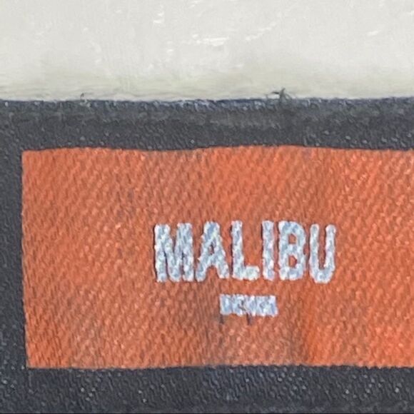 Malibu Denim Company | Alexis Straight Jeans - Picture 3 of 9